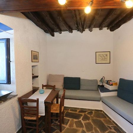 Le Petit Chateau Ano Syros Eksteriør billede