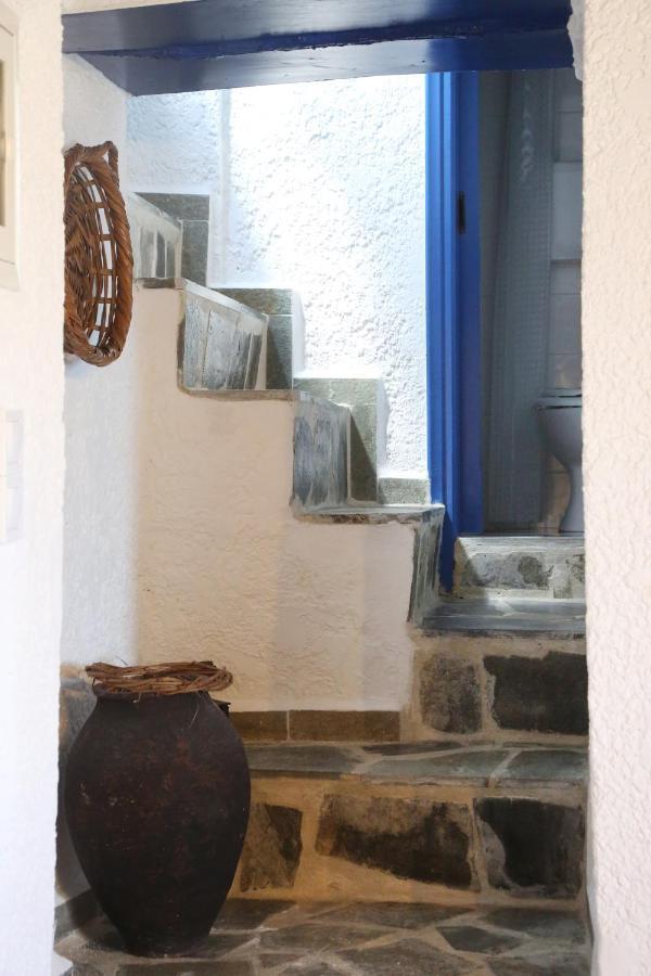 Le Petit Chateau Ano Syros Eksteriør billede