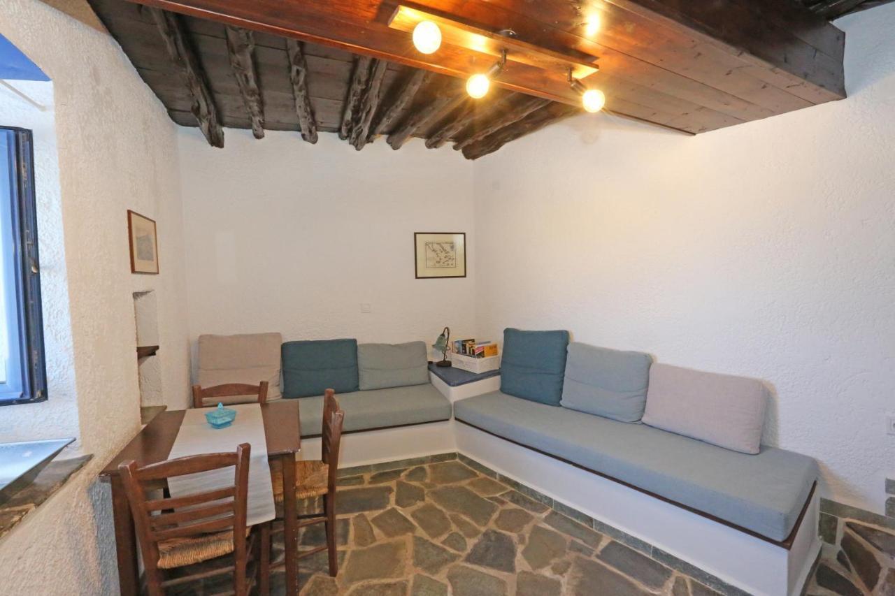 Le Petit Chateau Ano Syros Eksteriør billede