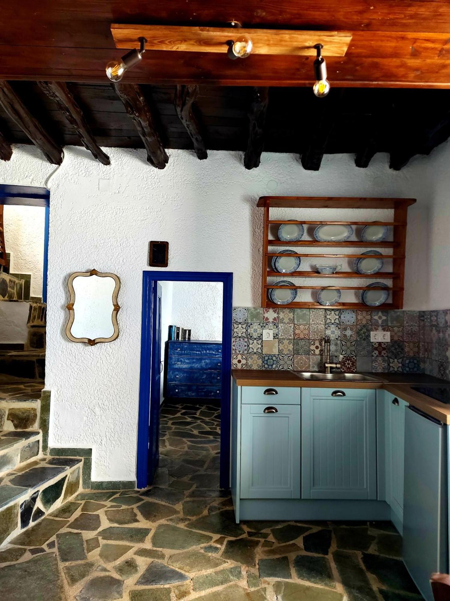 Le Petit Chateau Ano Syros Værelse billede