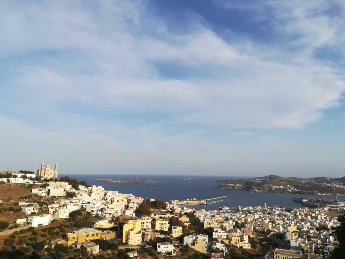 Le Petit Chateau Ano Syros Eksteriør billede